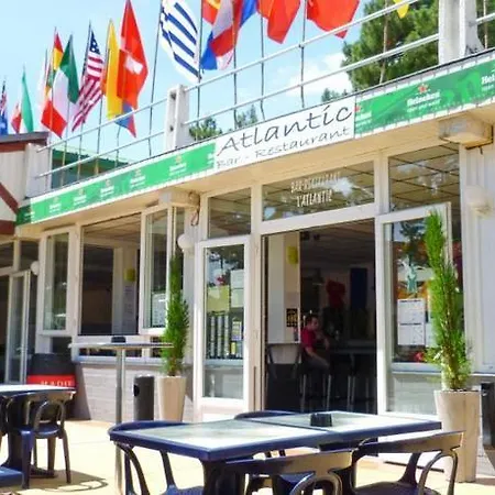 Location Mobil A مكان تخييم 4*